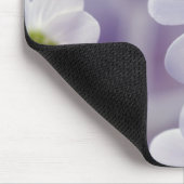 Nahaufnahme von Blumen 2 Mousepad (Ecke)