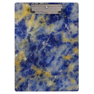 Nahaufnahme von einem blauen Sodalit Klemmbrett