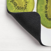 Nahaufnahme von fünf Scheiben Kiwi Mousepad (Ecke)