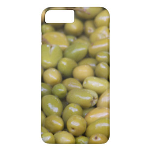 Nahaufnahme von grünen Oliven Case-Mate iPhone Hülle