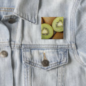 Nahaufnahme von Kiwis 2 Button (Beispiel)