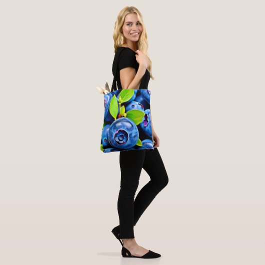 Nahe Blaubeeren Tasche (Am Model)