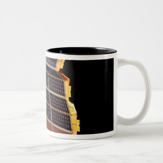 Nahe Darstellung der Solaranlagen Zweifarbige Tasse (Rechts)