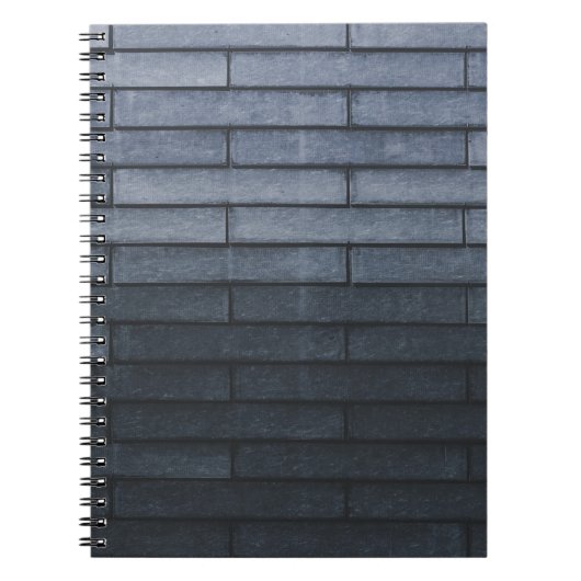Nahe Mauer aus grauem Backstein Notizblock (Vorderseite)
