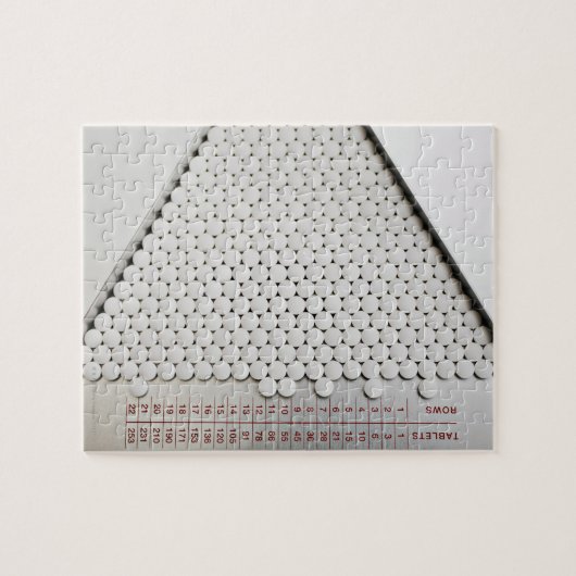 Nahe Pillenauffüllung in Sortierwanne Puzzle (Horizontal)