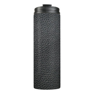 Nahe schwarze Ledertextur und Hintergrund Thermosbecher