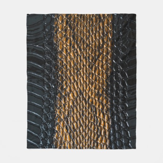 Nahe schwarze Schlangenhautextur Fleecedecke (Vorderseite)