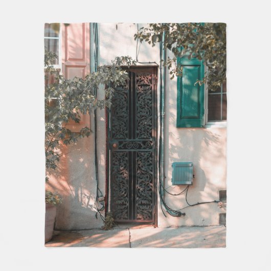 NAHE TÜR FÜR DIE SICHERHEIT DER EISEN FLEECEDECKE (Vorderseite)