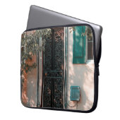 NAHE TÜR FÜR DIE SICHERHEIT DER EISEN LAPTOPSCHUTZHÜLLE (Vorderseite Links)