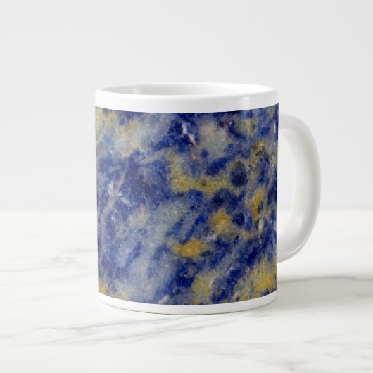 Nahen aus einer blauen Sodalite Jumbo-Tasse (Vorderseite Rechts)