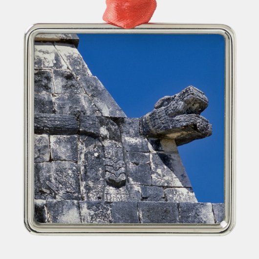 Nahen Steine aus einem antiken Maya Silbernes Ornament (Vorne)