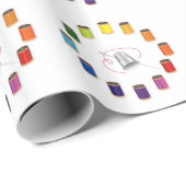 Nähen, Tauchen, Nadel und Thread Geschenkpapier (Rolleneckpunkt)