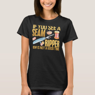 Nähen von Shirt, wenn Sie sehen, dass sich der Rip T-Shirt