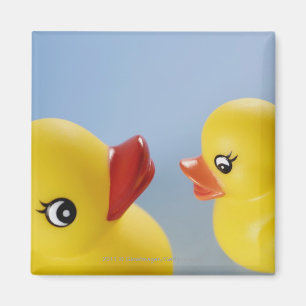 Nahen von zwei Gummienten Magnet