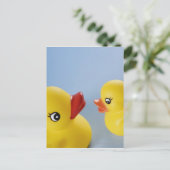 Nahen von zwei Gummienten Postkarte (Stehend Vorderseite)