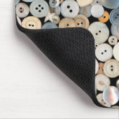 Nähende - Knöpfe - Lose weiße Knöpfe Mousepad (Ecke)