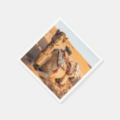 Naher Aufstieg auf Camel in der Oman-Wüste Serviette (Ecke)