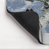 Naher Blick auf das angedockte Shuttle Mousepad (Ecke)