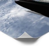 Naher Blick auf das angedockte Shuttle Poster (Ecke)