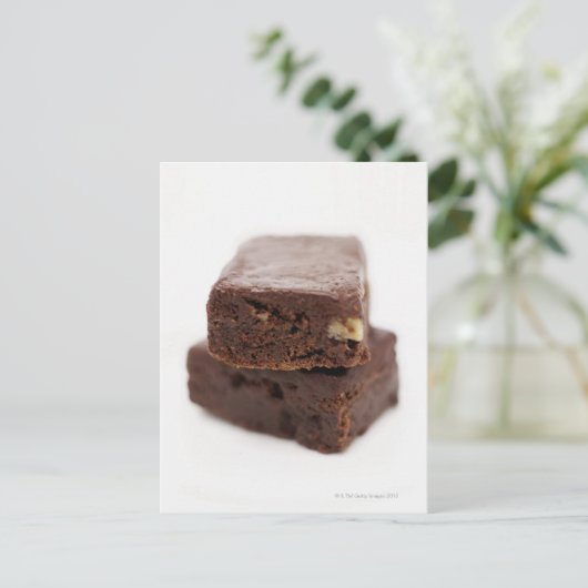 Naher Haufen von zwei Schokoladenblättern Postkarte (Stehend Vorderseite)