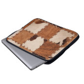 Naher Lederpatchwork mit Textur. Laptopschutzhülle (Vorne Knopf)
