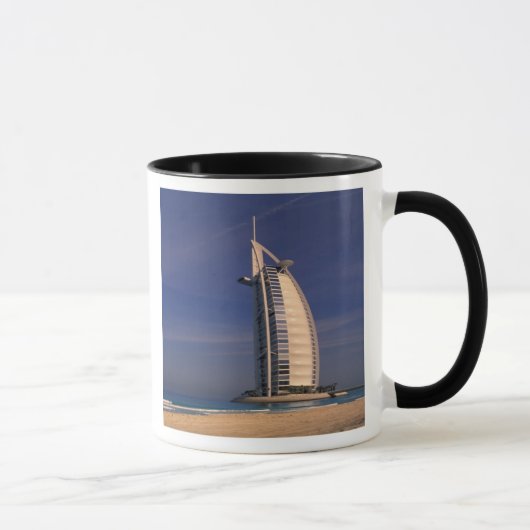 Naher Osten, Vereinigte Arabische Emirate, Dubai,  Tasse (Rechts)