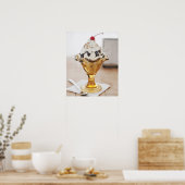 Naher Sundaarm mit Kirsche oben Poster (Küche)