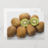 Nahes Anziehen von Kiwi-Früchten Postkarte (Vorne/Hinten)