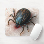 Nahes Aufkleben einer Tick On Human Skin Mousepad (Mit Mouse)