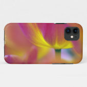 Nahes Aufsetzen der Unterseite der Tulpe-Blume, Ku Case-Mate iPhone Hülle (Rückseite (Horizontal))