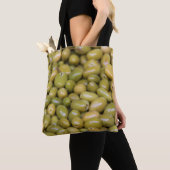 Nahes Aufsetzen grüner Oliven Tasche (Von Nahem)