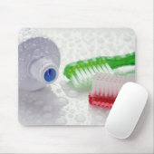 Nahes Auftragen von Zahnpasta und Zahnbürsten Mousepad (Mit Mouse)