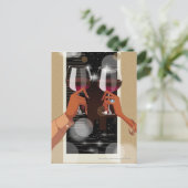 Nahes Ausprobieren eines Paares mit Weingläsern Postkarte (Stehend Vorderseite)