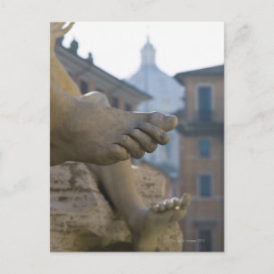 nahes Detail der geschnitzten Füße am Fontana Postkarte