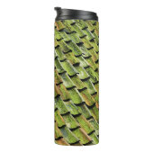 Nahes Foto mit grünem Schindeldach Thermosbecher (Nach rechts gedreht)