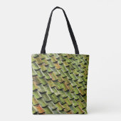 Nahes Foto mit grünem Steindach Tasche (Rückseite)