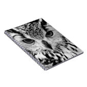 Nahes hohes Porträt der eurasischen Eagle-Eule Notizblock (Rechte Seite)