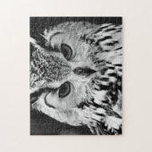 Nahes hohes Porträt der eurasischen Eagle-Eule Puzzle (Vertikal)