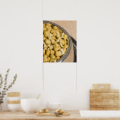 Nahes Hundefutter in einer Hundeschale Poster (Küche)
