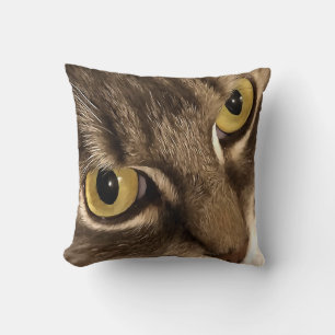 Nahes Katzen-Portrait Augen und Nase Kissen