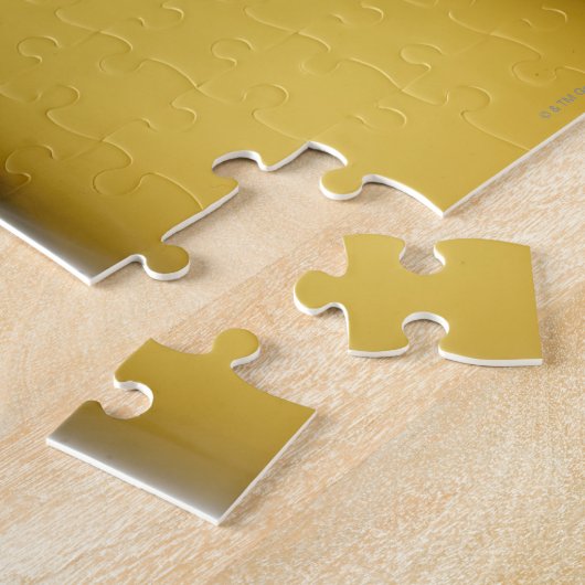 Nahes Weißwein und Weinflasche Puzzle (Seite)