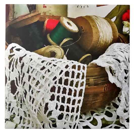 Nähkörbe mit Thread und Spitze Fliese (Vorderseite)