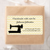 Nähmaschine, handgefertigt mit großem Etikett (Insitu)