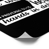 Nähmaschine, mit der sie in der Nacht mit ihren Hä Poster (Ecke)