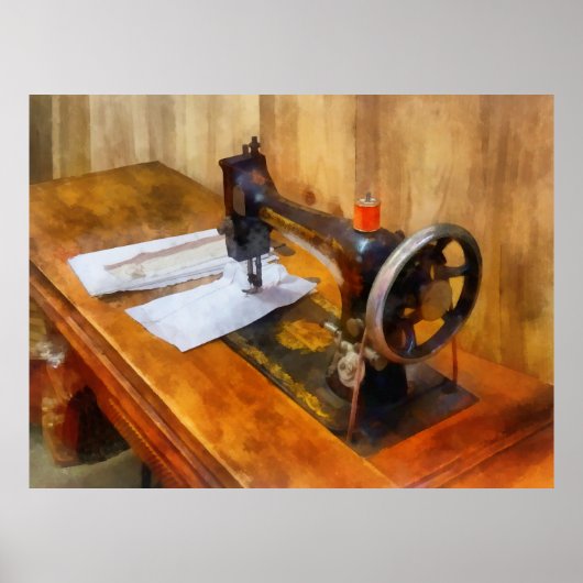 Nähmaschine mit orangefarbenem Thread Poster (Vorne)