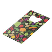 Nahrung auf einem schwarzen Hintergrund Geldkarten Flaschenöffner (Rückseite Schrägansicht)