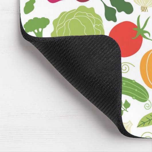 Nahrung auf einem weißen Hintergrund Mousepad (Ecke)