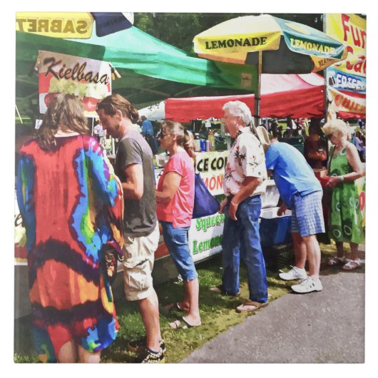 Nahrungskarren auf der Messe Fliese (Vorderseite)