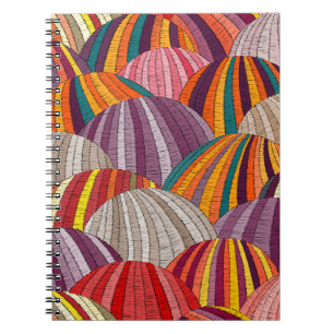 Nahtlose bestickte gewölbte Muster. Weiden und Notizblock