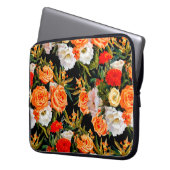 Nahtlose Blumenmuster. Rose und Lisianthus auf Laptopschutzhülle (Vorderseite Links)